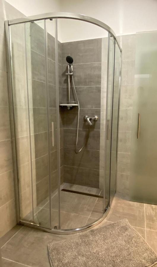 Hosoek Tornya Apartman Кесег Екстер'єр фото