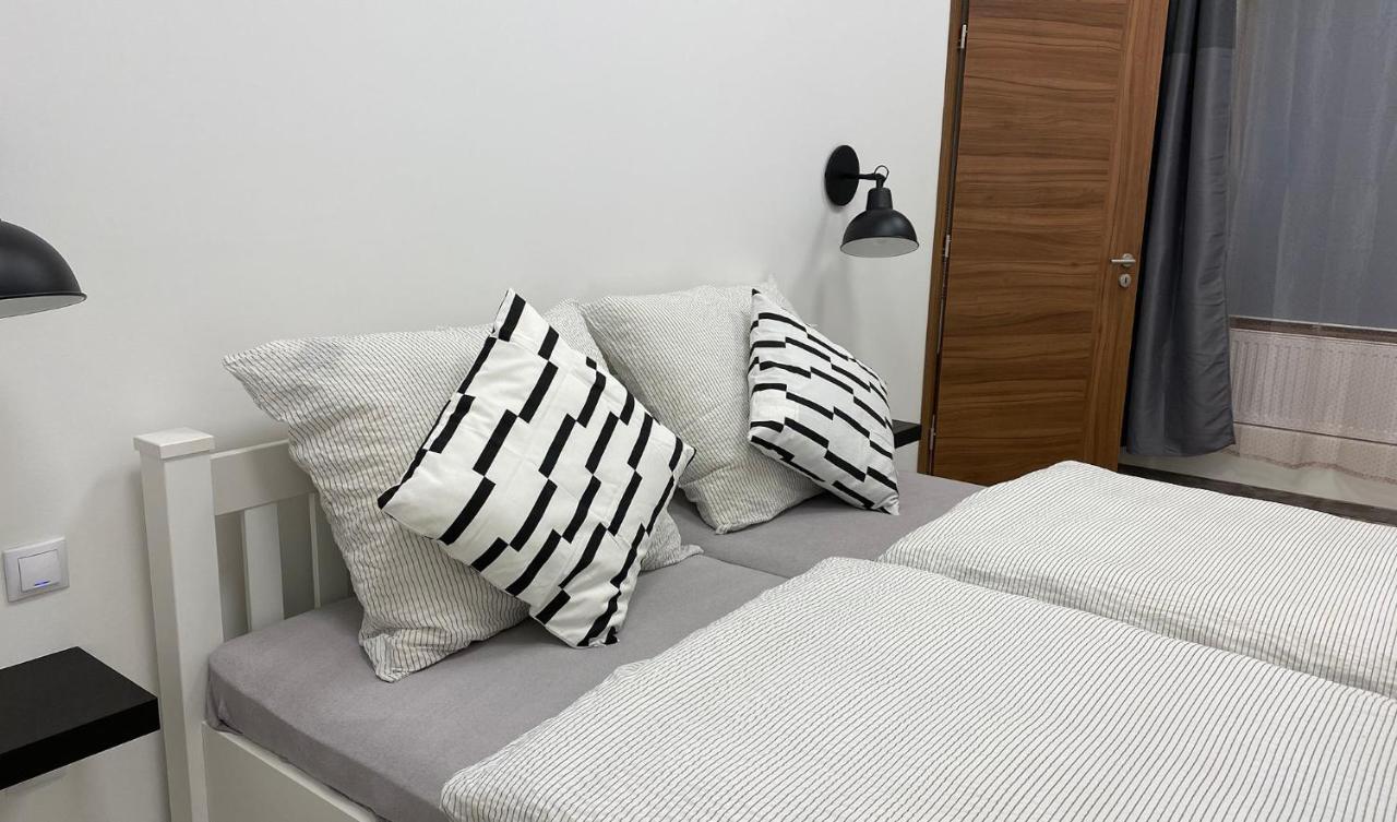 Hosoek Tornya Apartman Кесег Екстер'єр фото